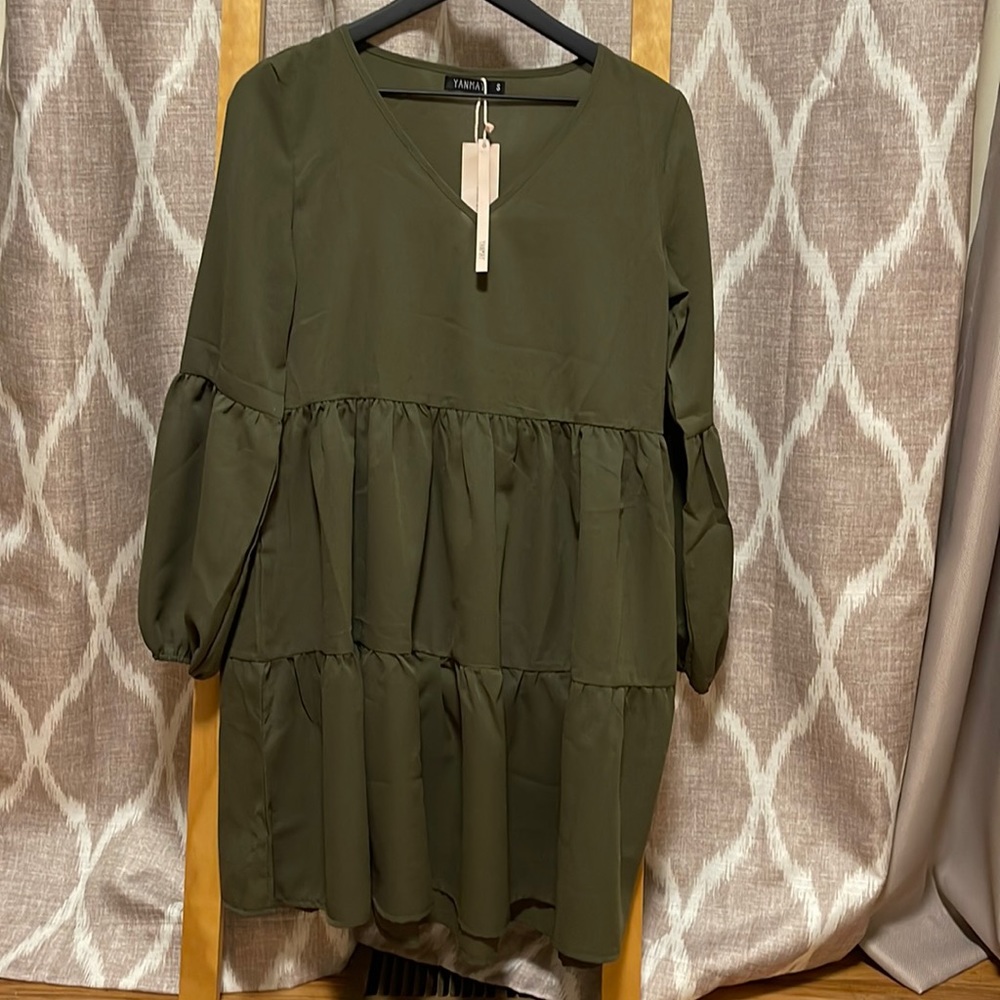 NWT Yanmay dress Small